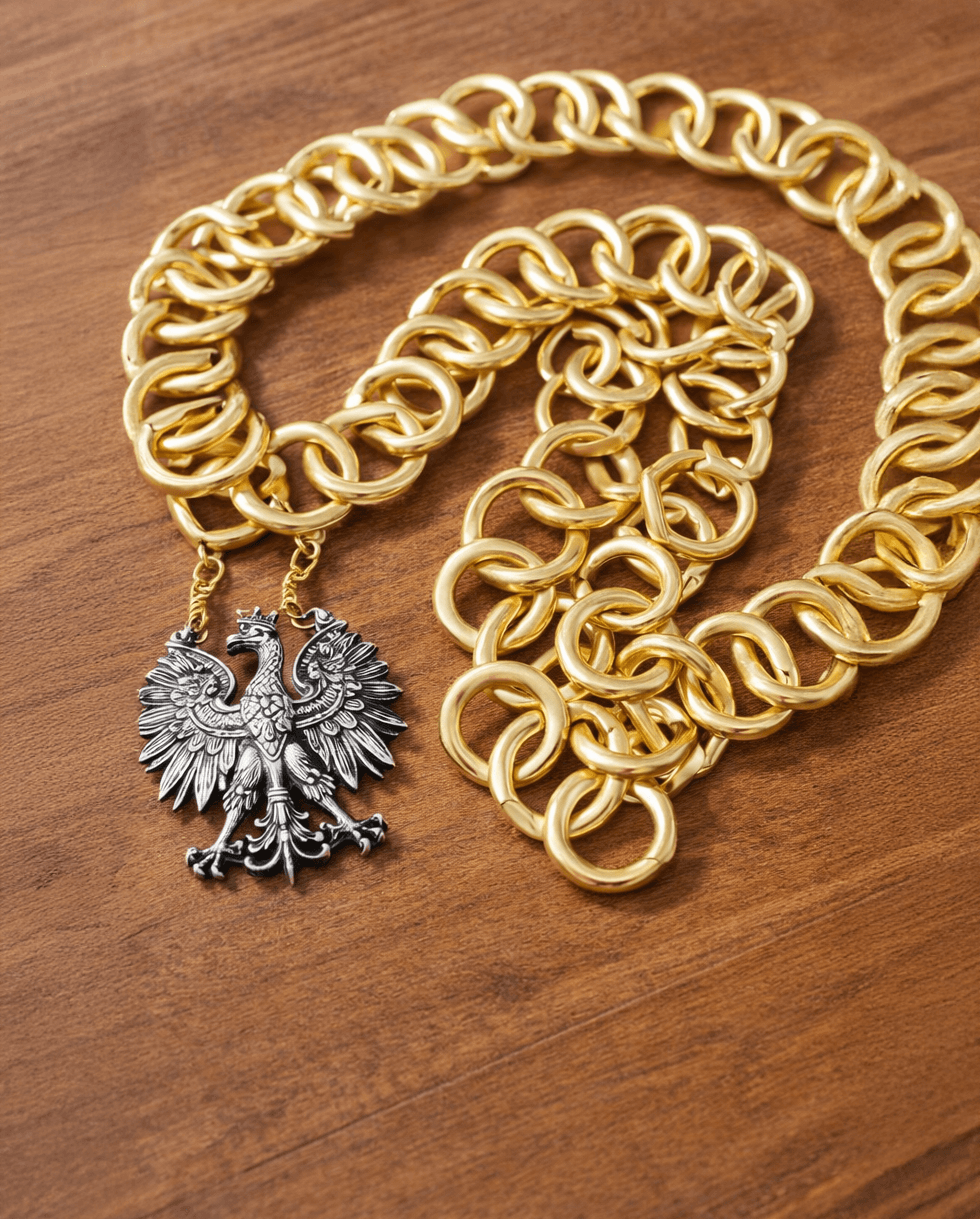 Medal okolicznościowy z detalami w złocie